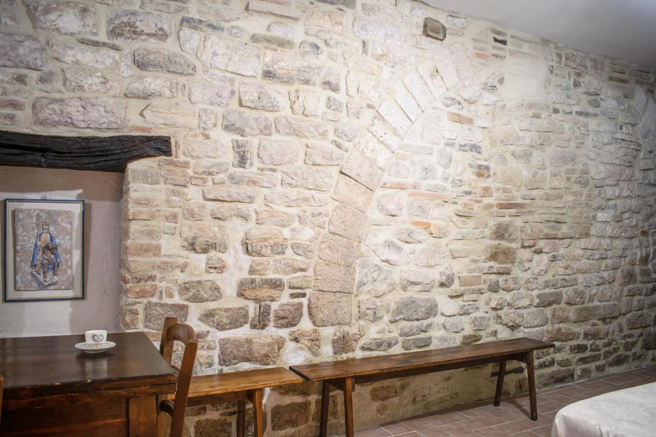 Appartamento Monolocale Centro Storico Gubbio Esterno foto