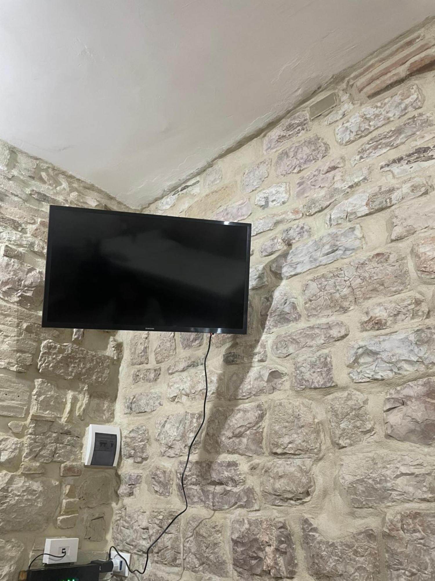 Appartamento Monolocale Centro Storico Gubbio Esterno foto